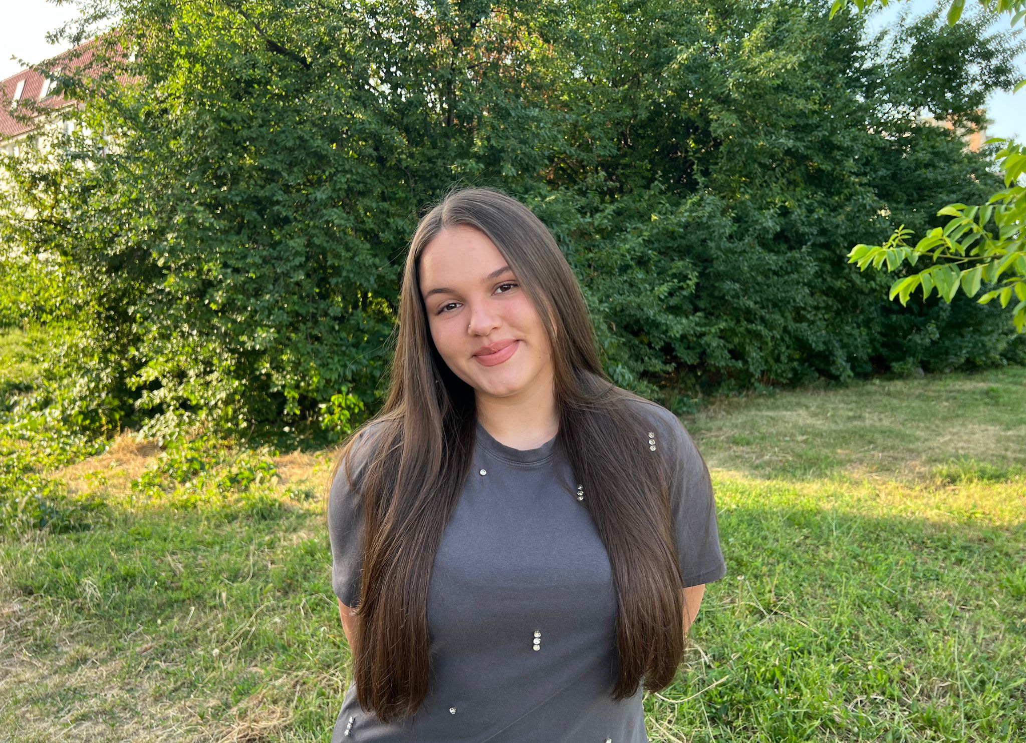 Interviu cu Alessandra, o tânără din Râmnicu Vâlcea: „Efortul studiilor este familial, nu individual”