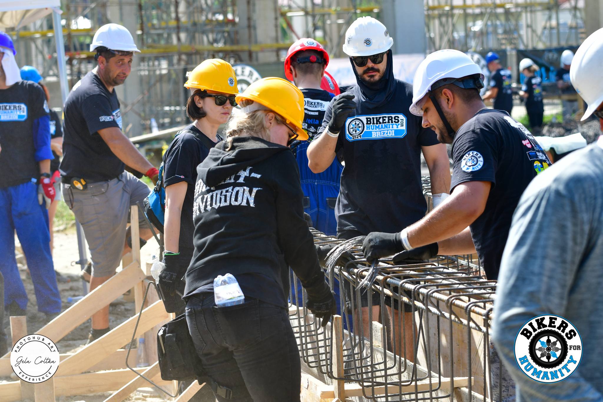 „Bikers for Humanity Romania” construiește un centru cultural pentru copii la Brezoi